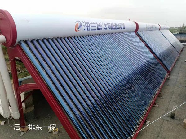 無動(dòng)力太陽能熱水器